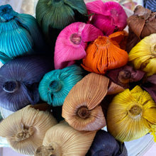 Load image into Gallery viewer, Clutch and Brooch