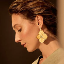 Load image into Gallery viewer, Long Hydrangea and Emerald Earrings
